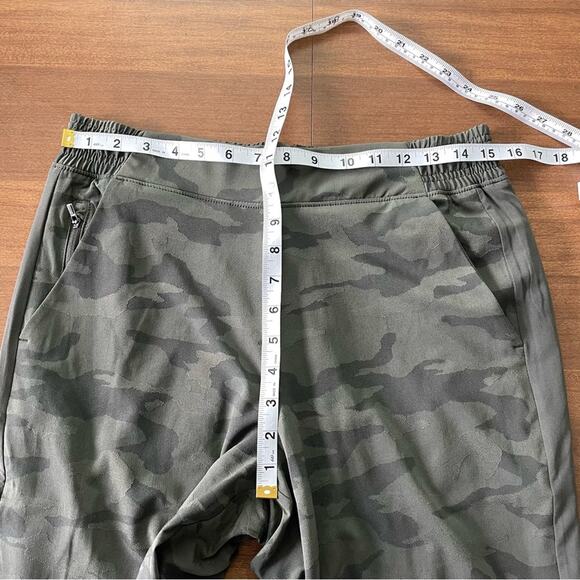 Athleta | Women’s Brooklyn Textured Lined Jogger Green Olive Camo Lux Pant 8 - Picture 13 of 13